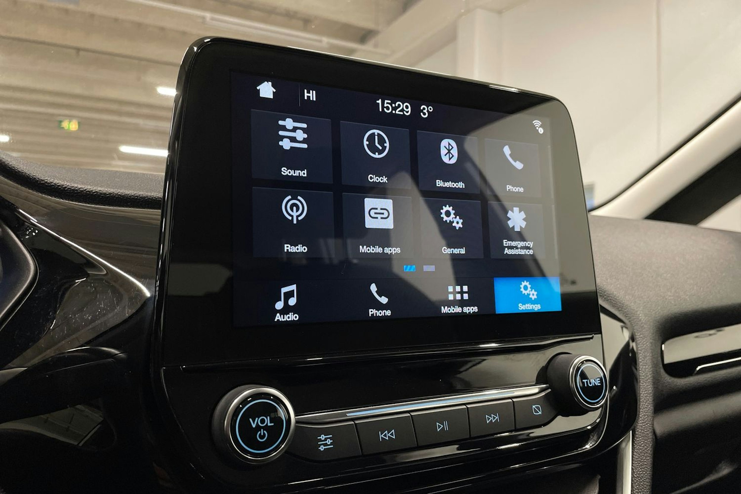 valkoinen Ford Fiesta 2018 kuva 18.