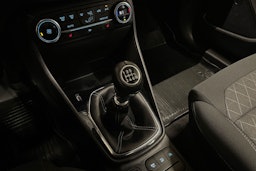 valkoinen Ford Fiesta 2018 kuva 21.