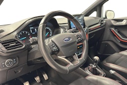 valkoinen Ford Fiesta 2018 kuva 7.