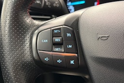 valkoinen Ford Fiesta 2018 kuva 16.