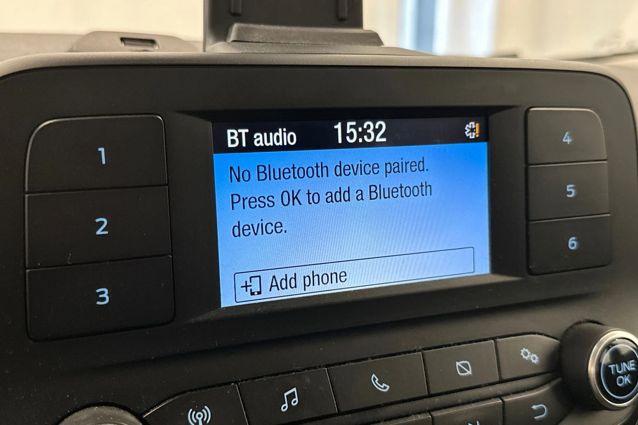 Harmaa Ford FIESTA 2018 kuva 22.