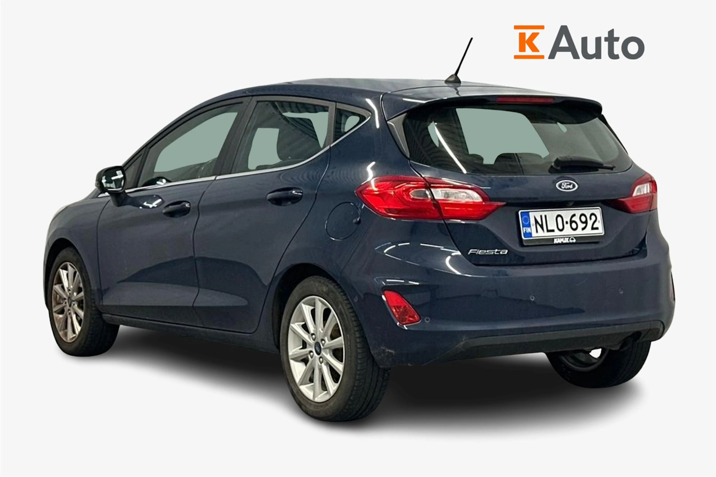 sininen Ford Fiesta 2018 kuva 5.