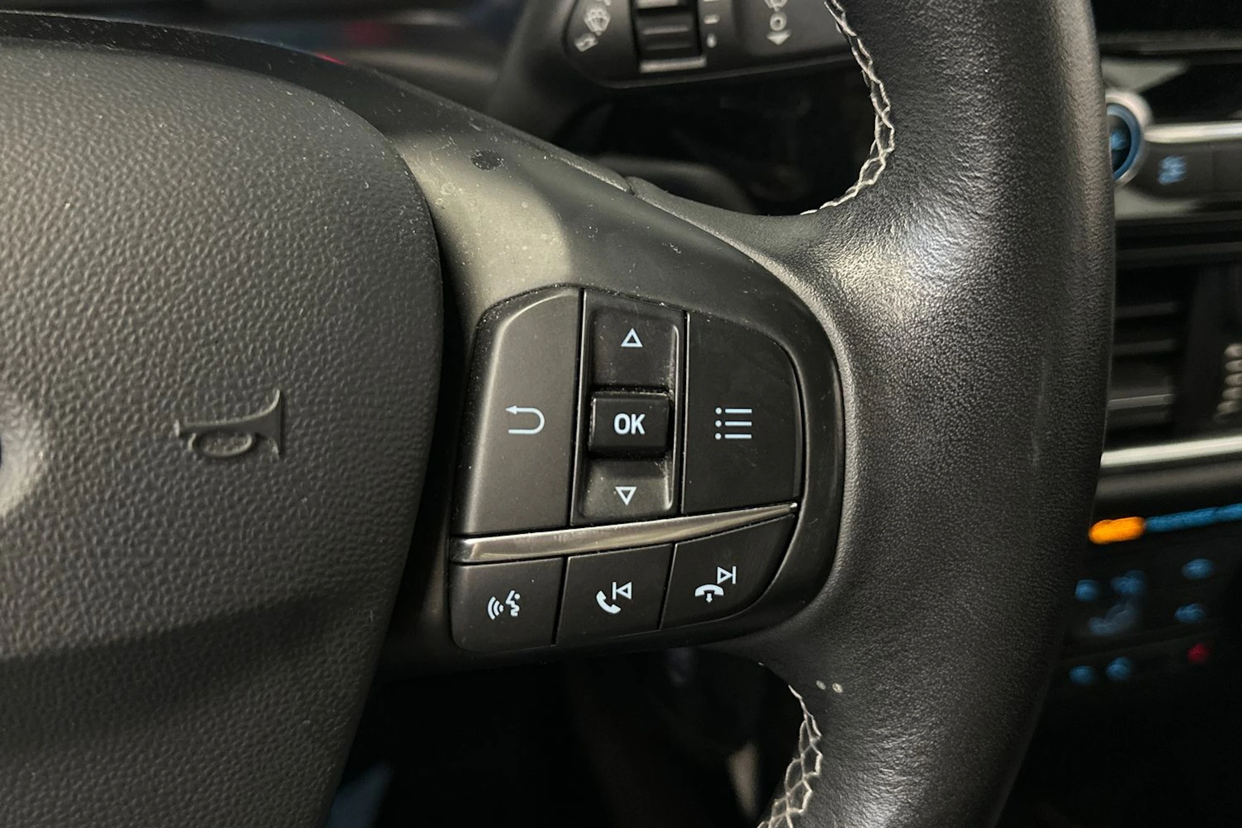 sininen Ford Fiesta 2018 kuva 20.