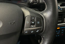 sininen Ford Fiesta 2018 kuva 20.