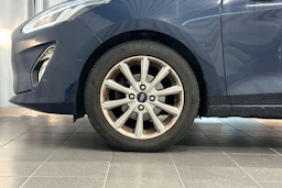 sininen Ford Fiesta 2018 kuva 27.