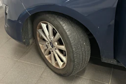 sininen Ford Fiesta 2018 kuva 28.