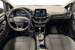 harmaa Ford Fiesta 2018 kuva 7.