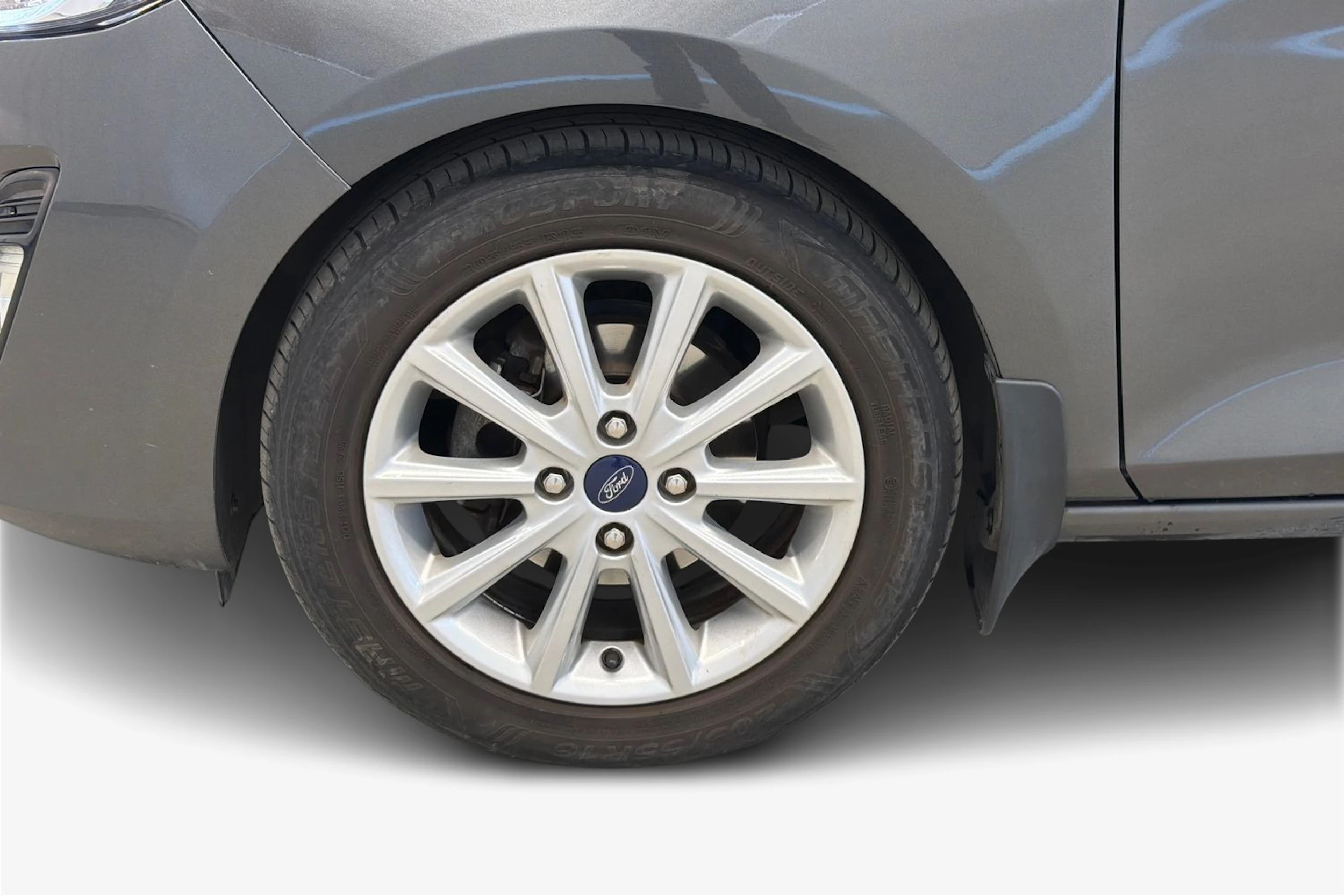 harmaa Ford Fiesta 2018 kuva 9.