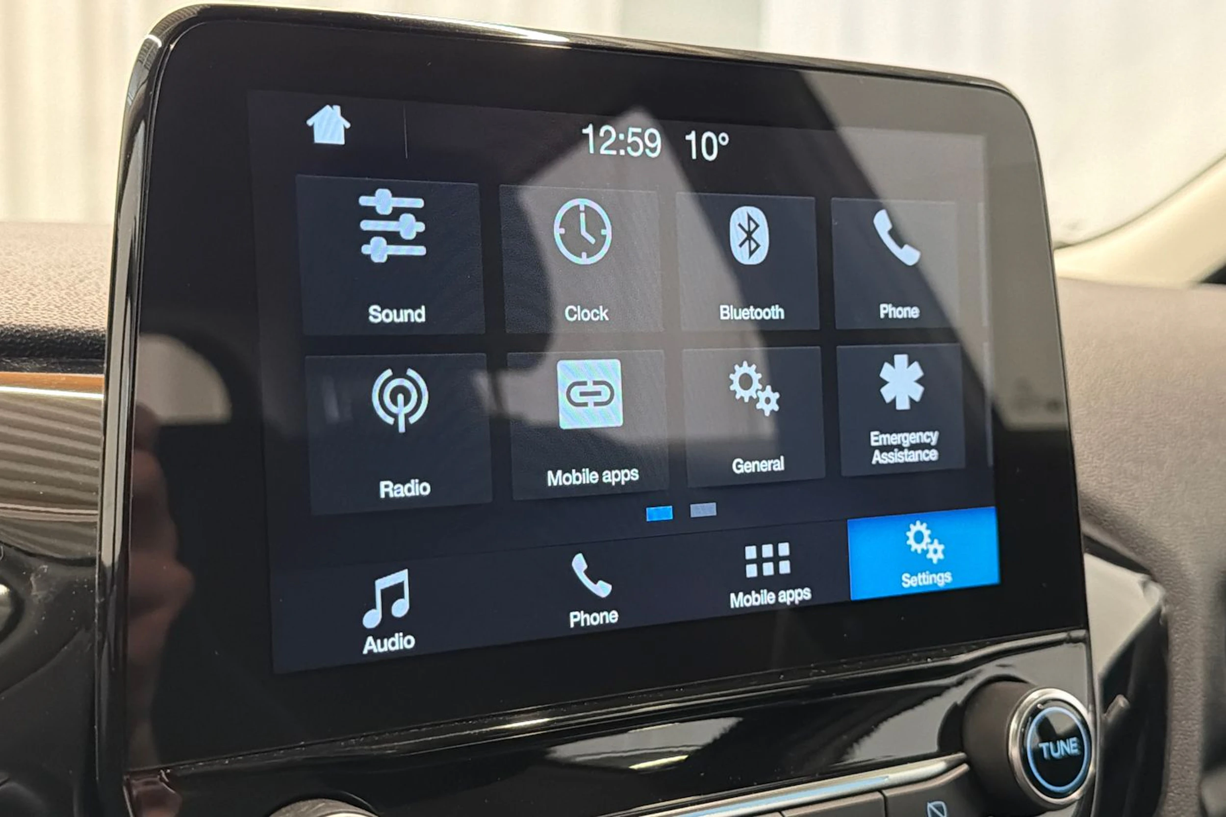 harmaa Ford Fiesta 2018 kuva 21.