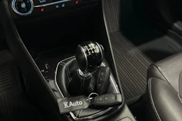 valkoinen Ford Fiesta 2018 kuva 18.