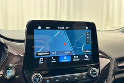 valkoinen Ford Fiesta 2018 kuva 20.