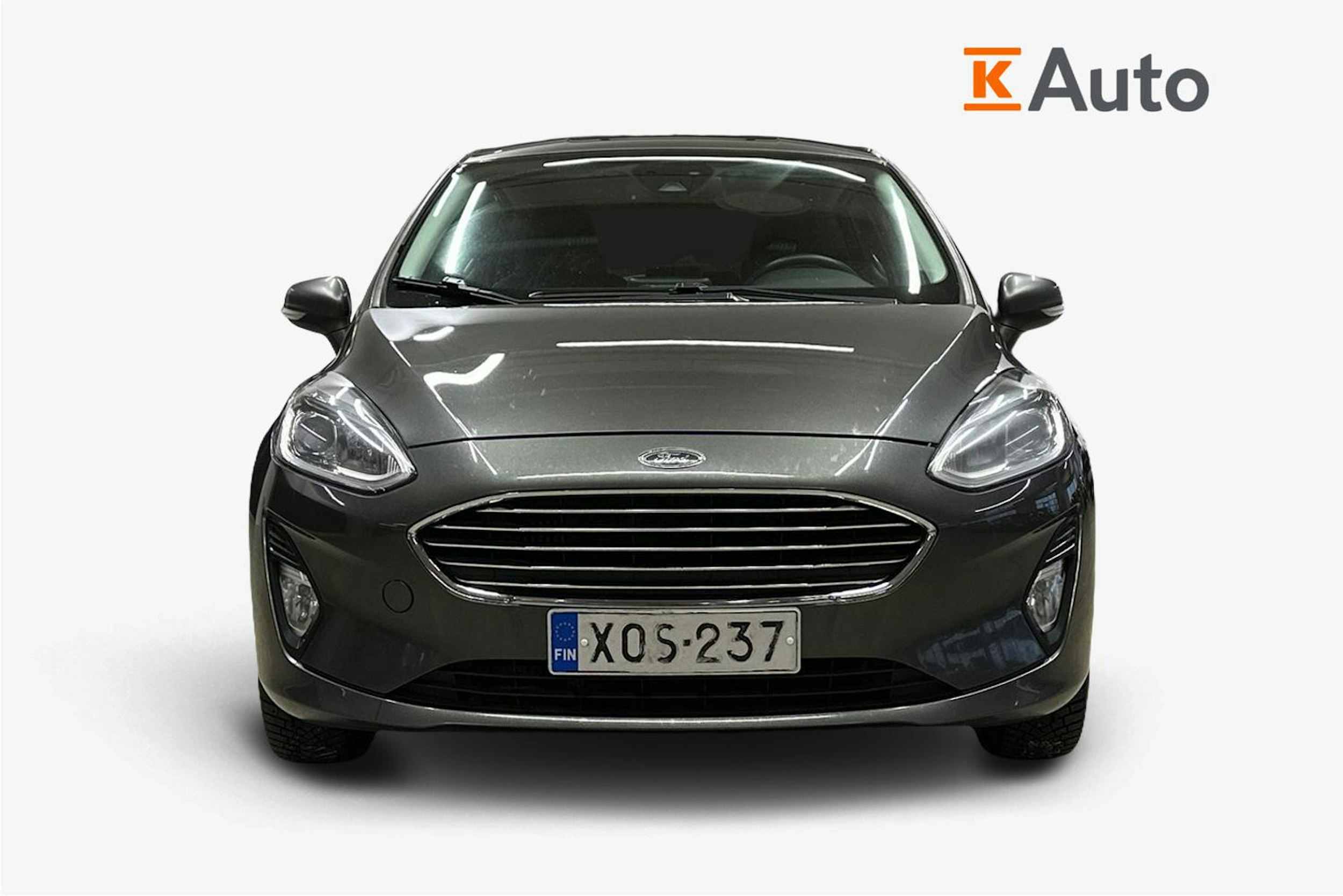 harmaa Ford Fiesta 2018 kuva 5.