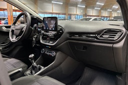 harmaa Ford Fiesta 2018 kuva 14.