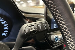harmaa Ford Fiesta 2018 kuva 26.