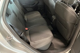harmaa Ford Fiesta 2018 kuva 13.