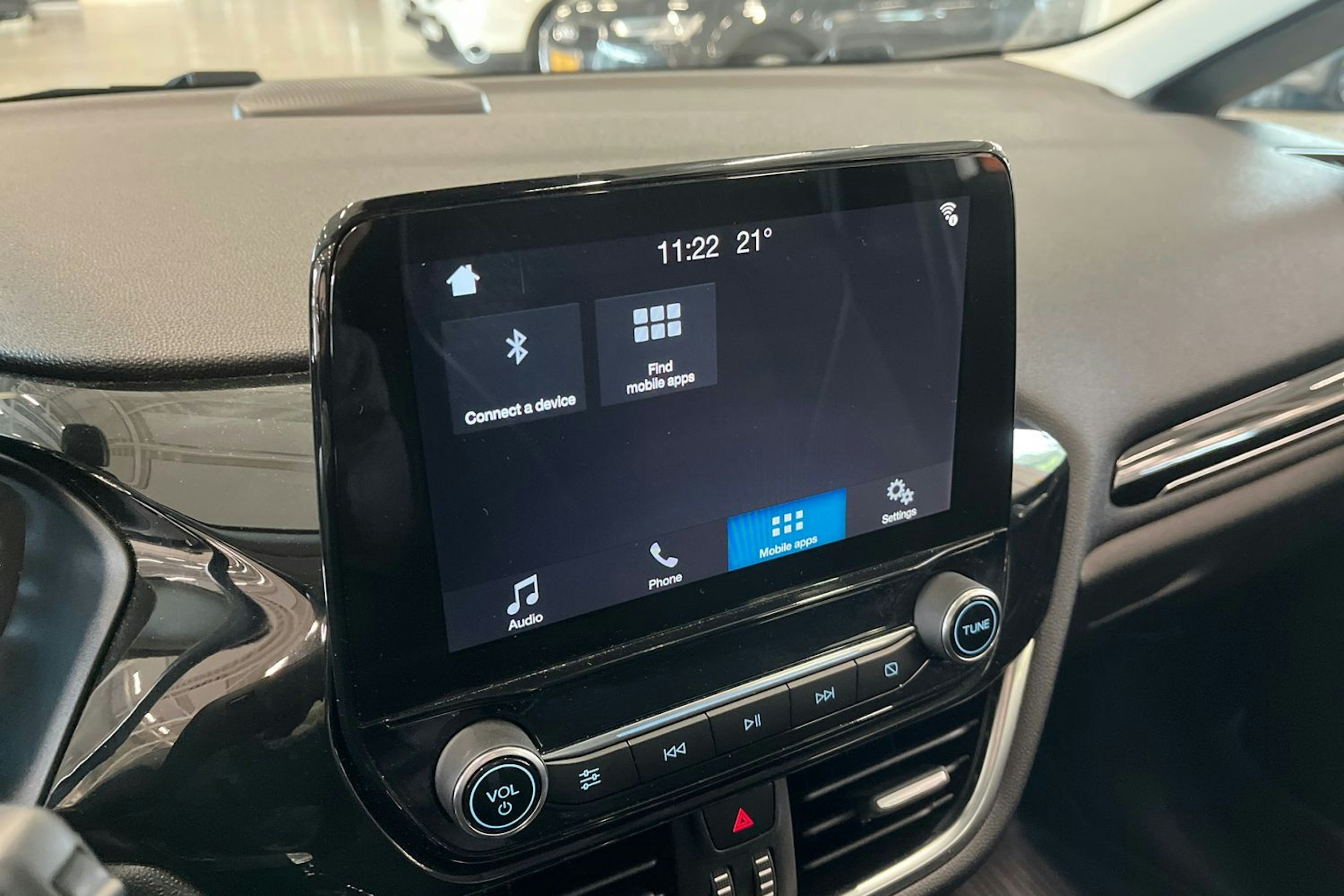 harmaa Ford Fiesta 2018 kuva 16.