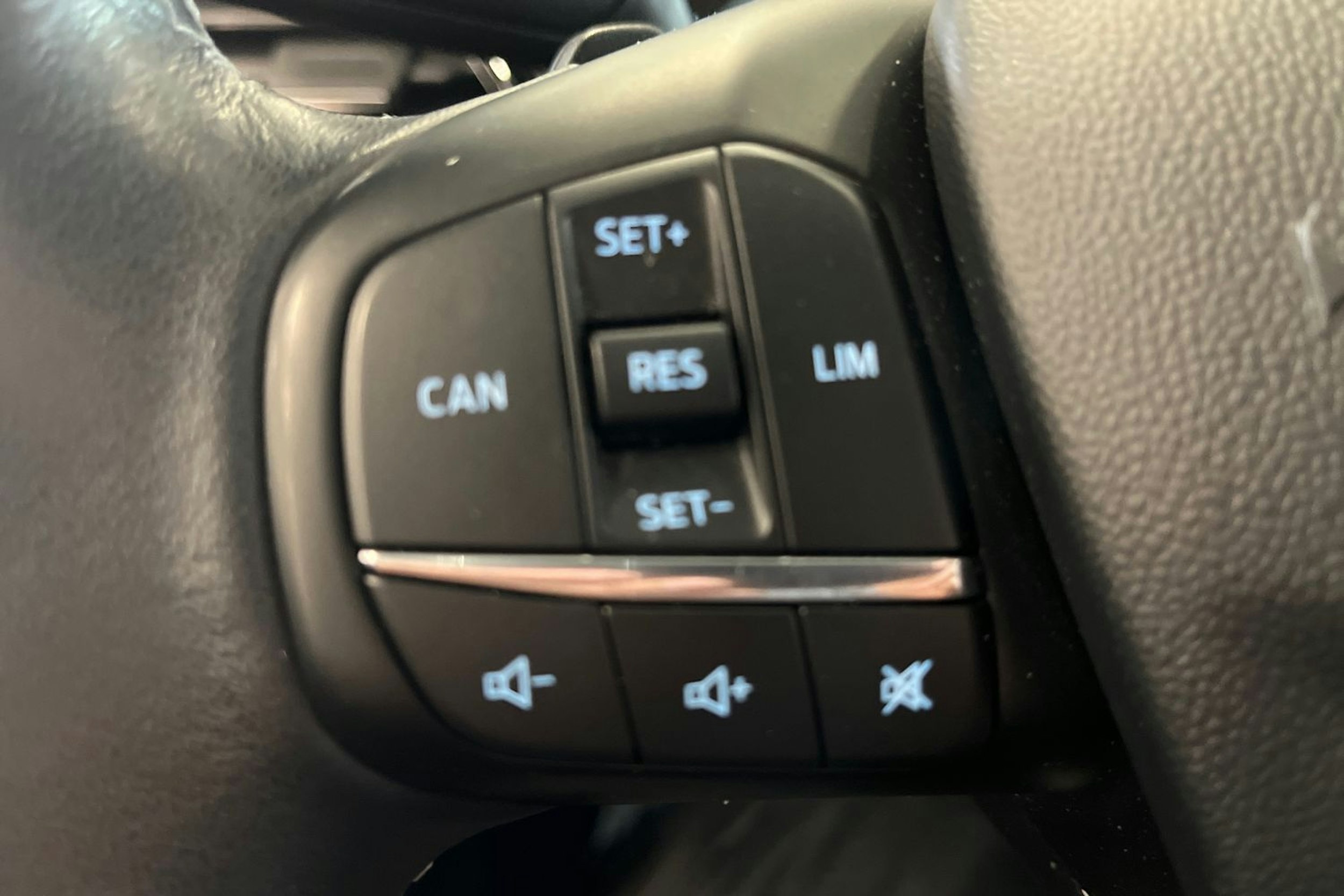 harmaa Ford Fiesta 2018 kuva 21.