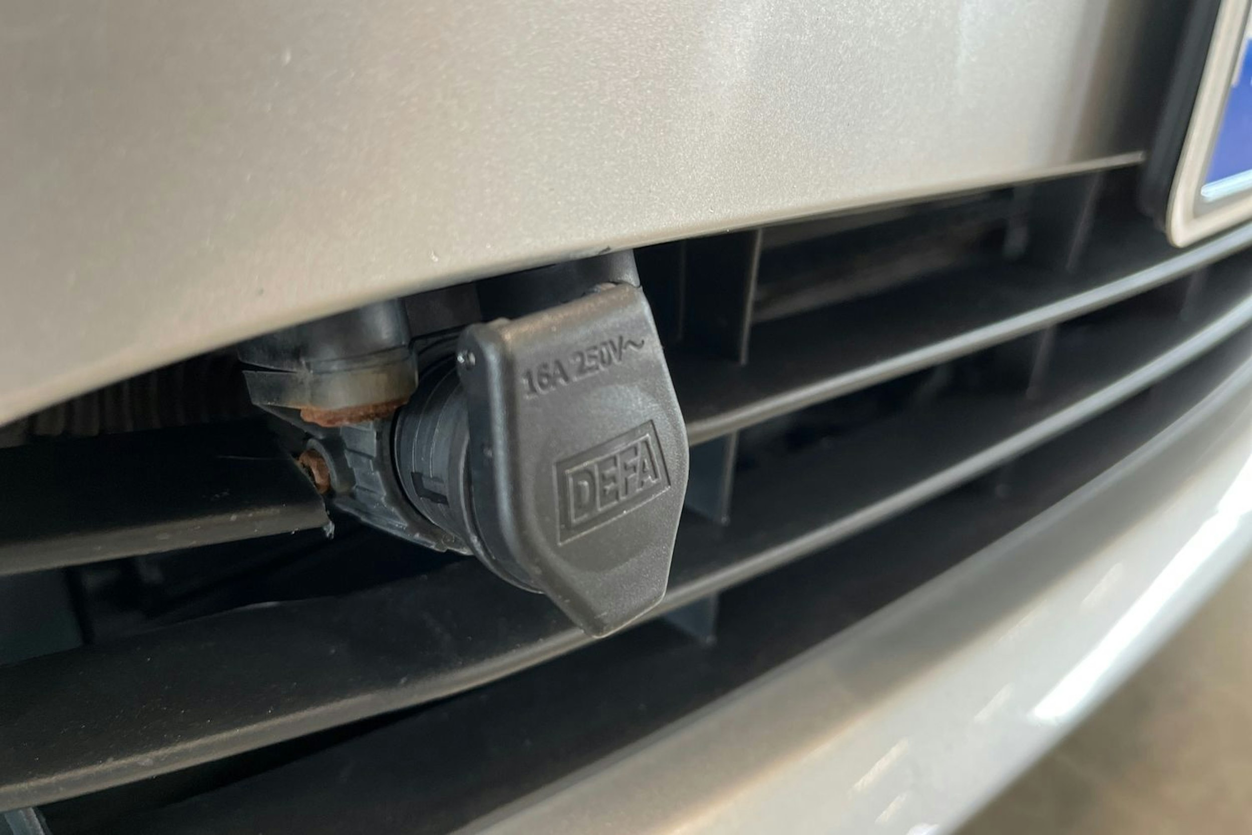 harmaa Ford Fiesta 2018 kuva 25.