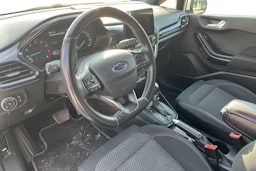 valkoinen Ford Fiesta 2018 kuva 3.