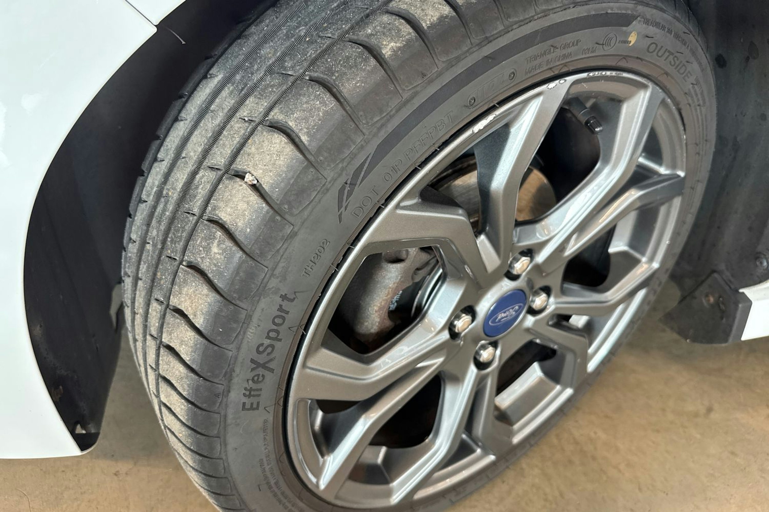 valkoinen Ford Fiesta 2018 kuva 13.