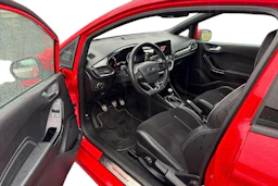Punainen Ford FIESTA 2018 kuva 3.