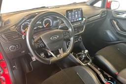 Punainen Ford FIESTA 2018 kuva 8.