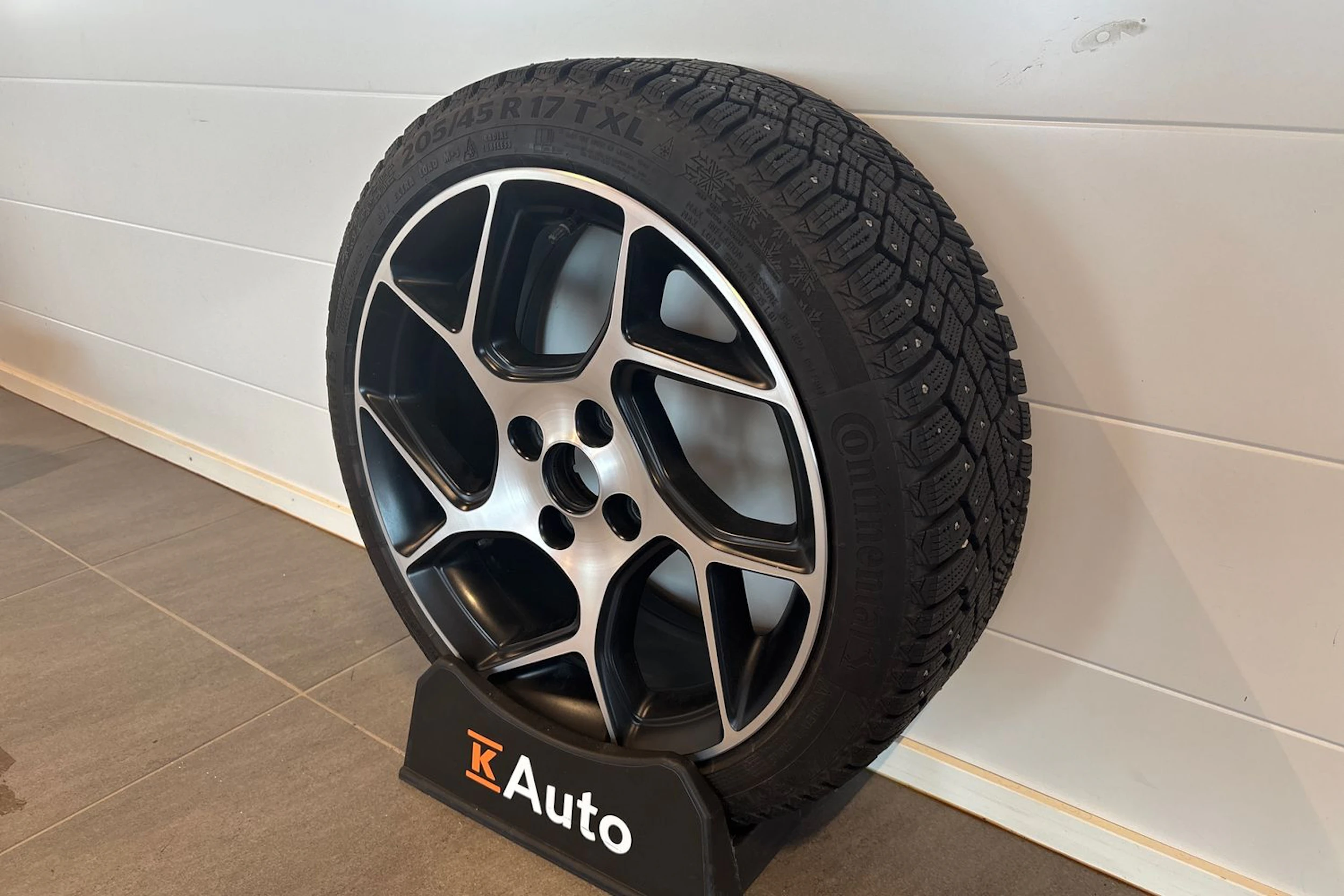Punainen Ford FIESTA 2018 kuva 13.