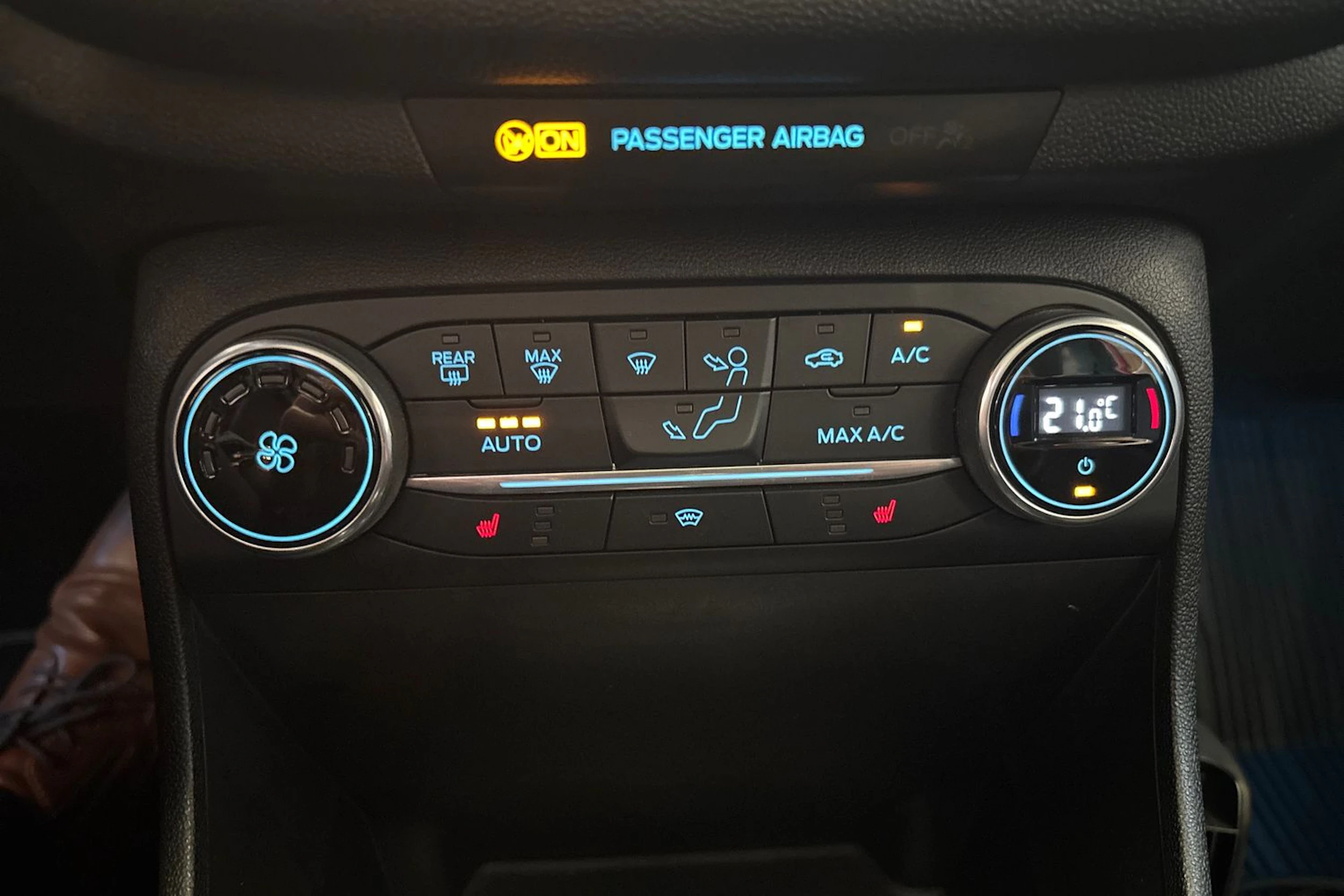 Punainen Ford FIESTA 2018 kuva 24.