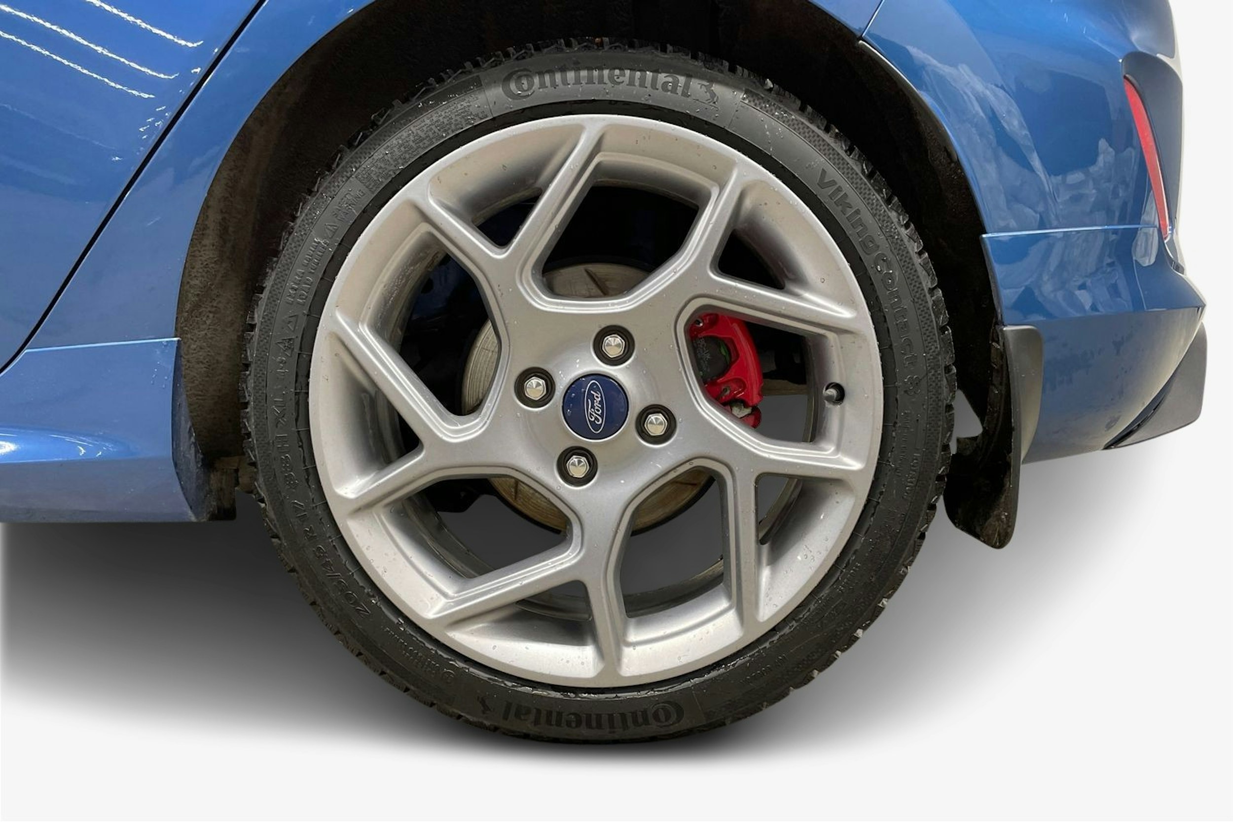 sininen Ford Fiesta 2019 kuva 11.