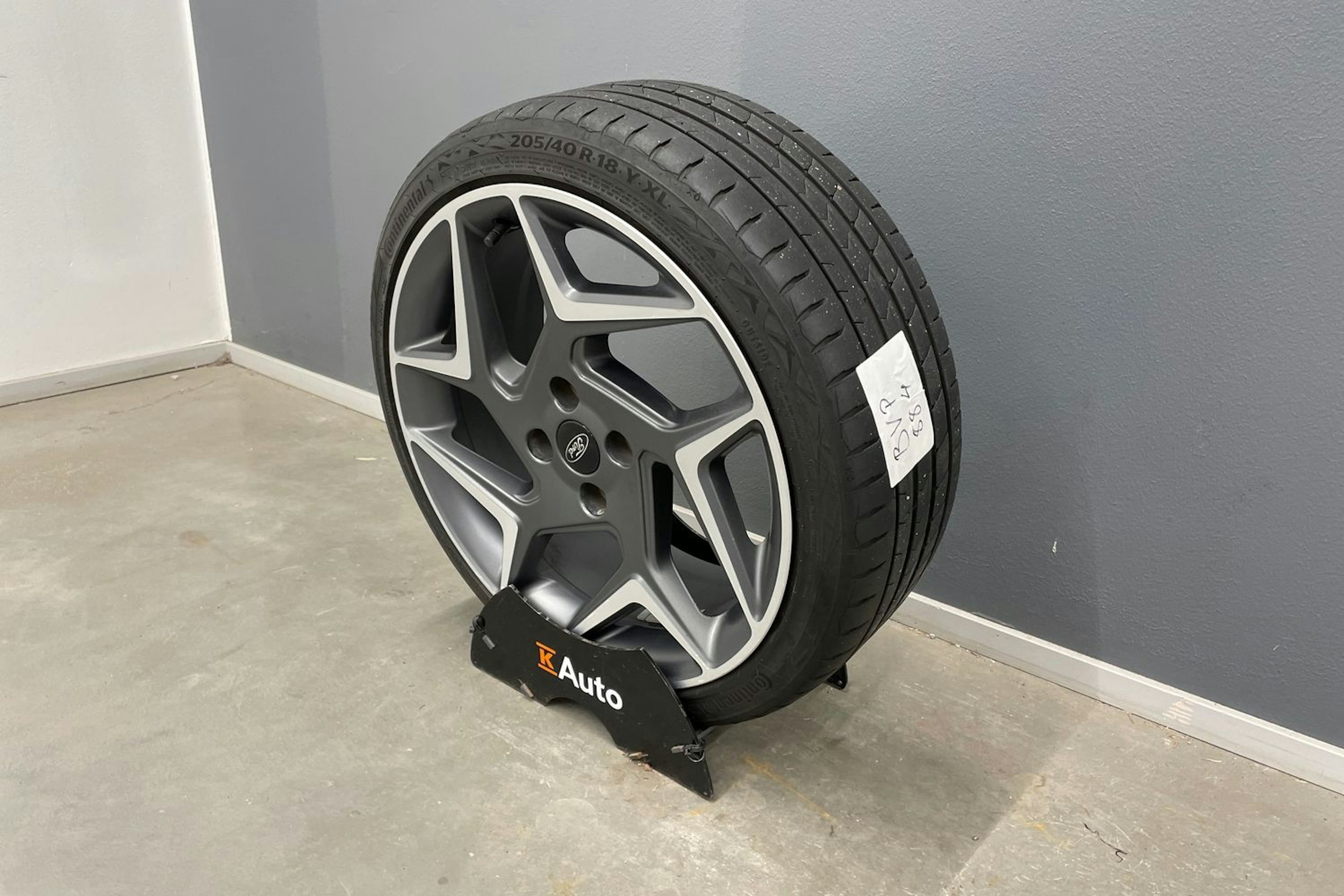 sininen Ford Fiesta 2019 kuva 14.