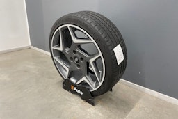 sininen Ford Fiesta 2019 kuva 14.