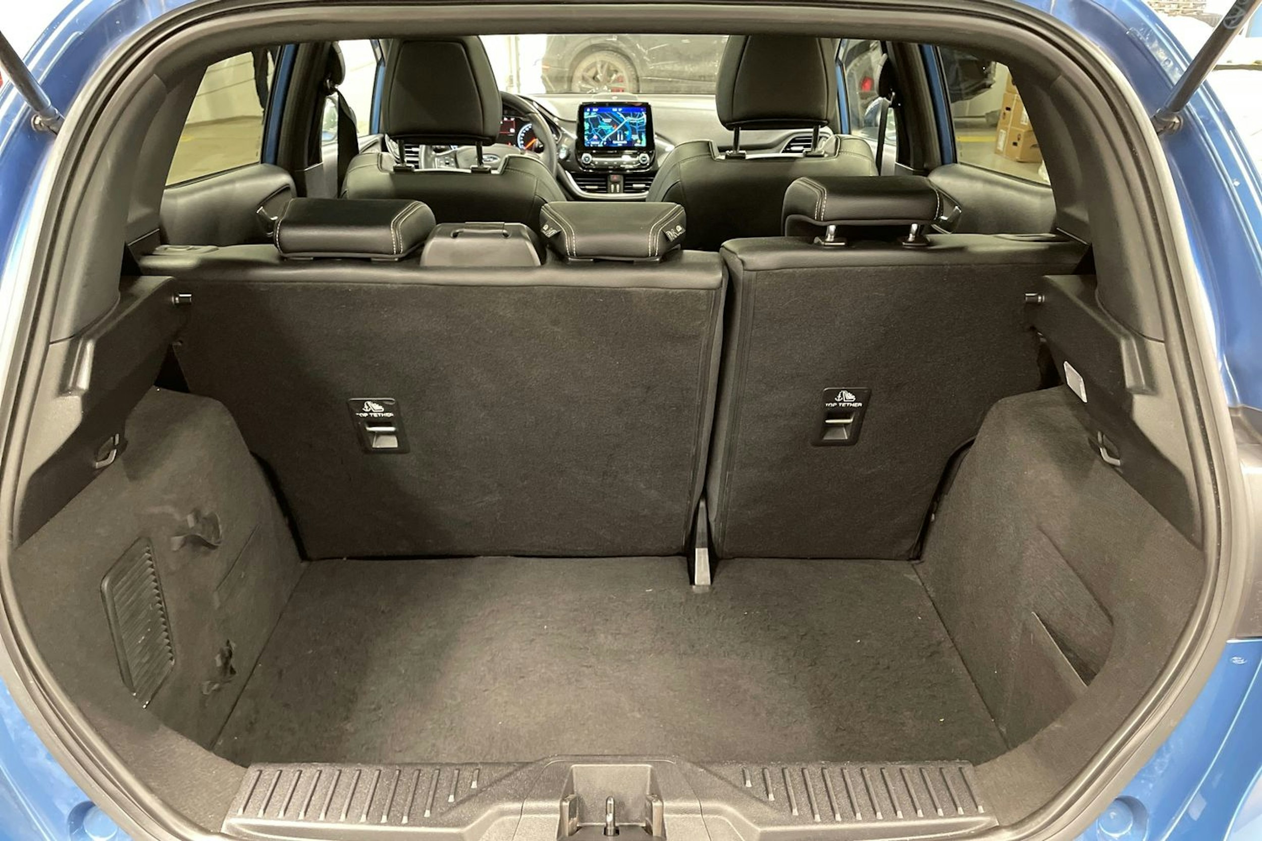 sininen Ford Fiesta 2019 kuva 15.