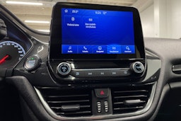 sininen Ford Fiesta 2019 kuva 18.