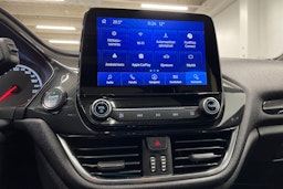 sininen Ford Fiesta 2019 kuva 20.