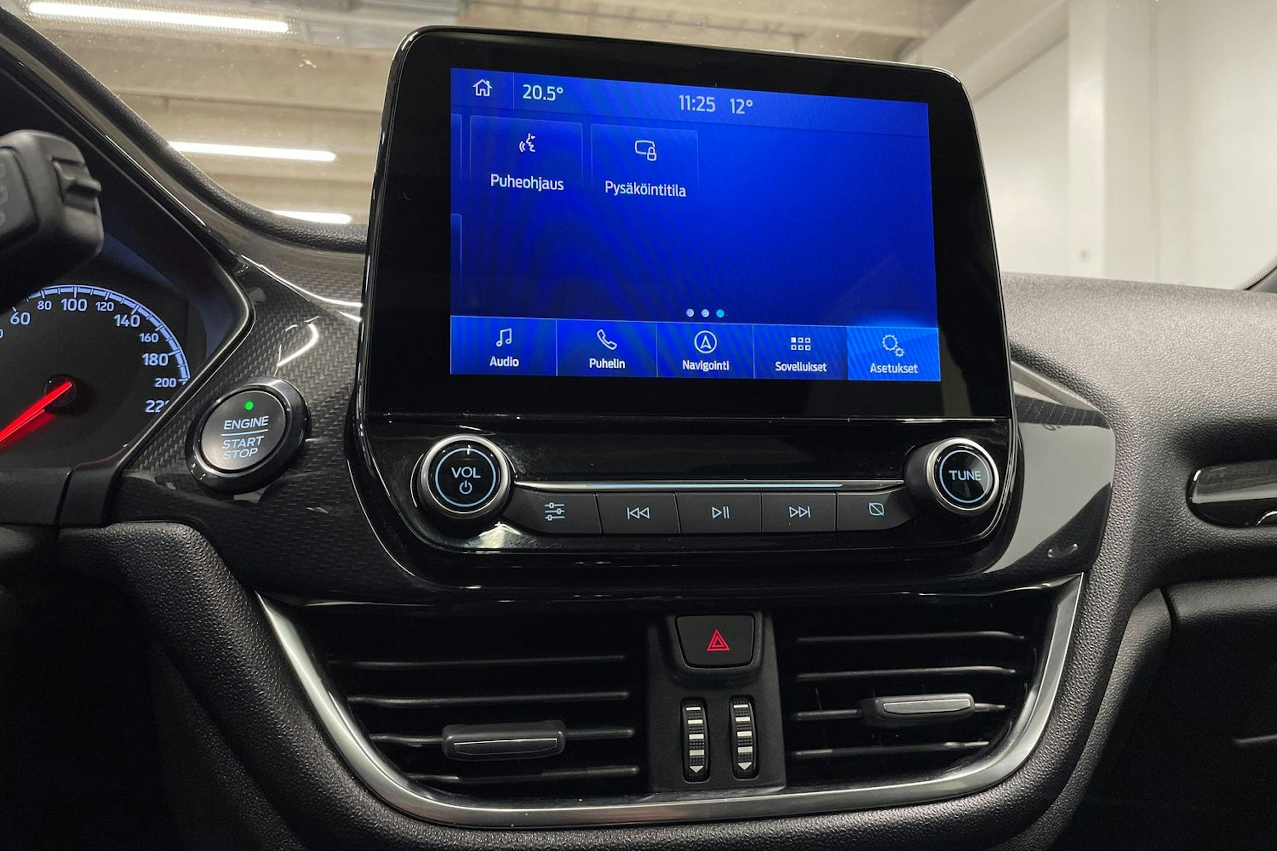 sininen Ford Fiesta 2019 kuva 21.