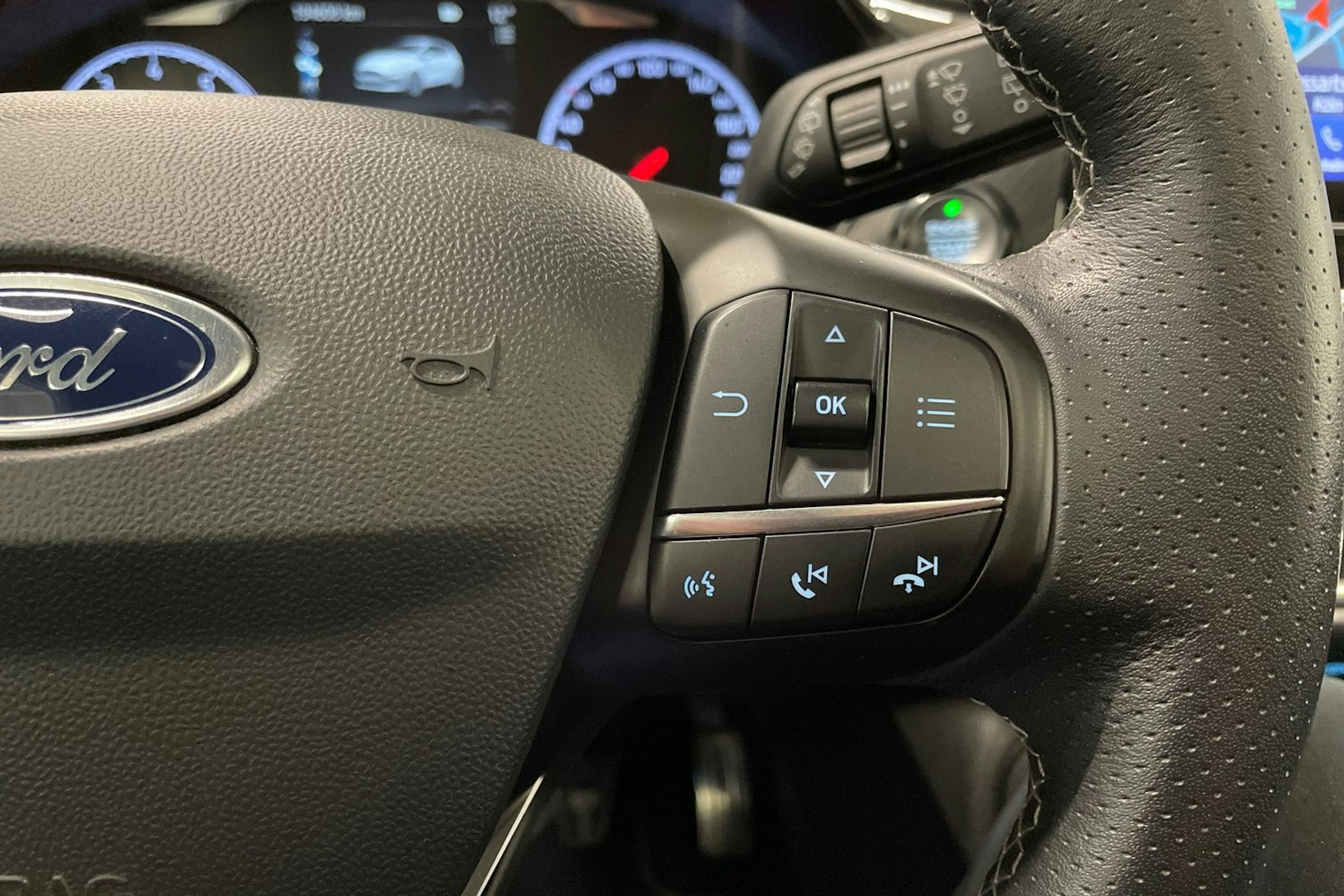 sininen Ford Fiesta 2019 kuva 26.