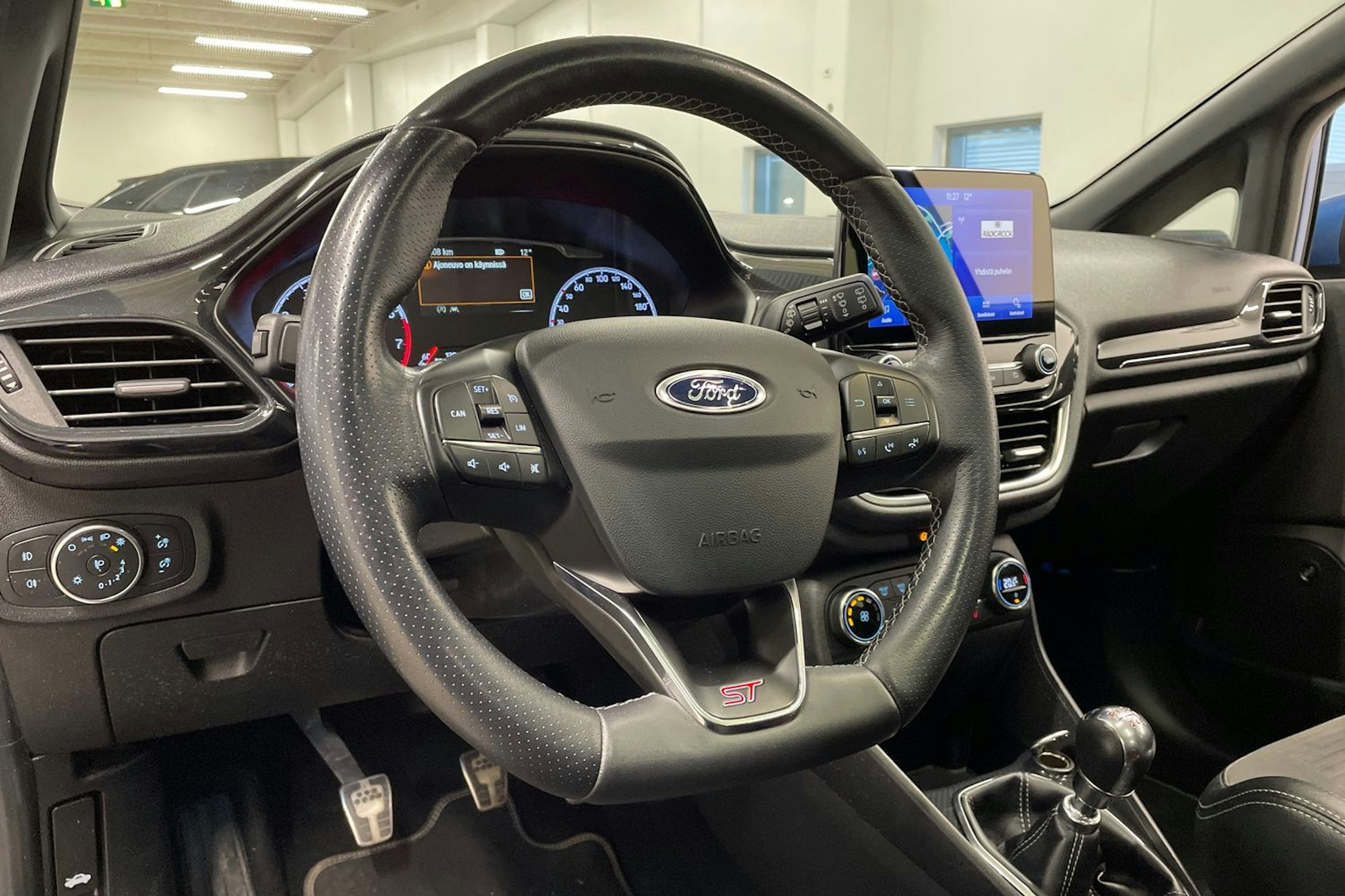 sininen Ford Fiesta 2019 kuva 29.