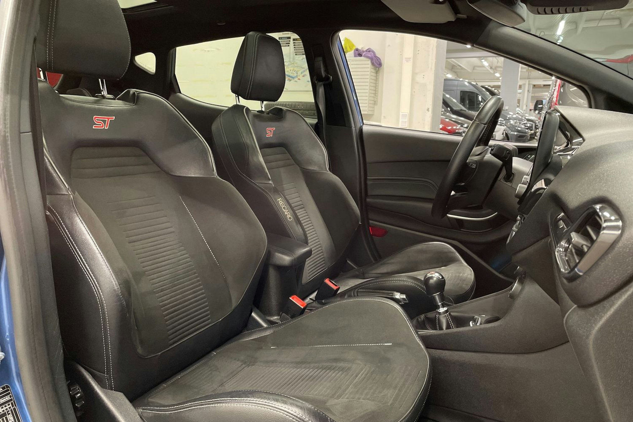 sininen Ford Fiesta 2019 kuva 30.