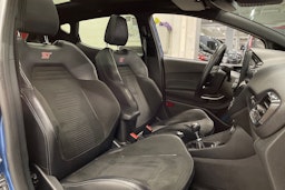 sininen Ford Fiesta 2019 kuva 30.