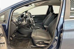 sininen Ford Fiesta 2019 kuva 11.