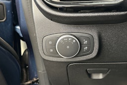 sininen Ford Fiesta 2019 kuva 19.