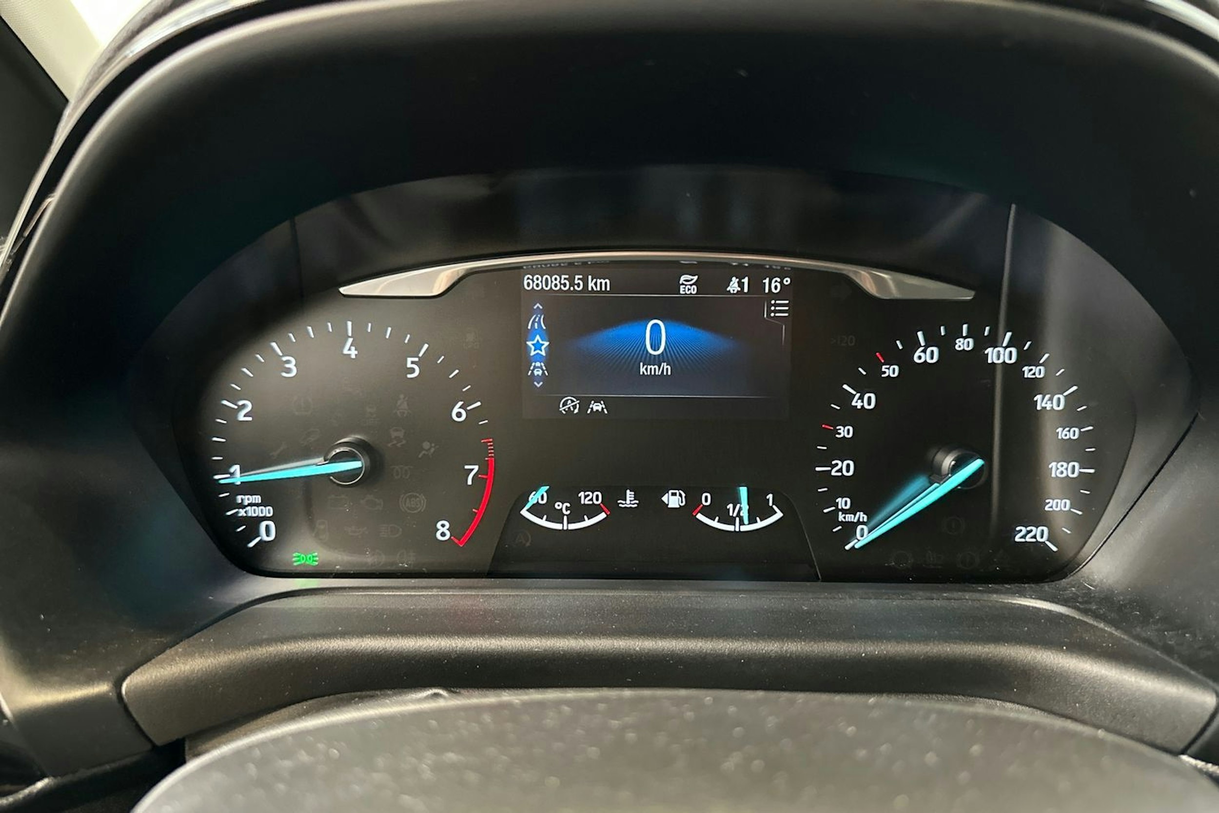 sininen Ford Fiesta 2019 kuva 23.