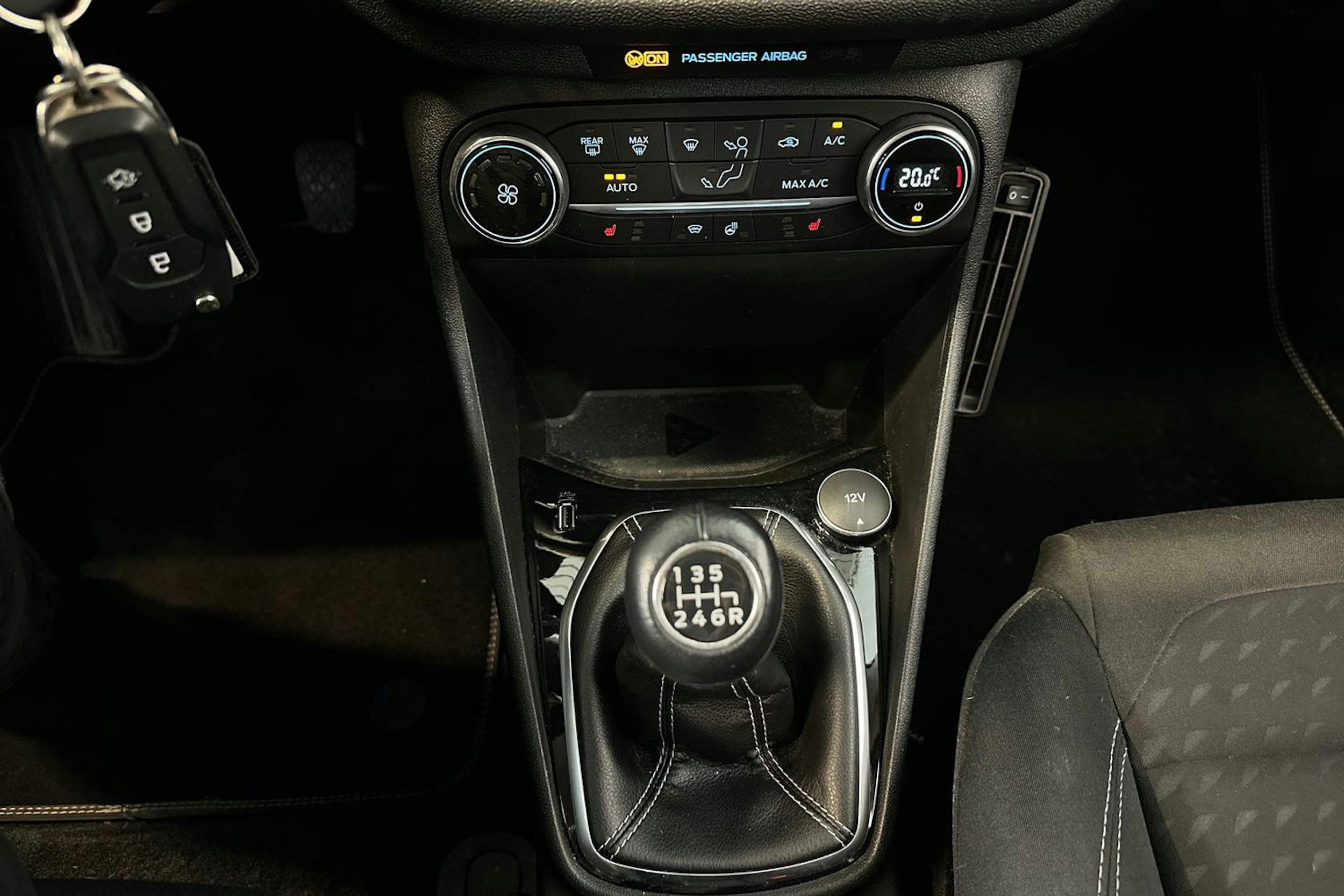 sininen Ford Fiesta 2019 kuva 26.