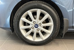 sininen Ford Fiesta 2019 kuva 28.