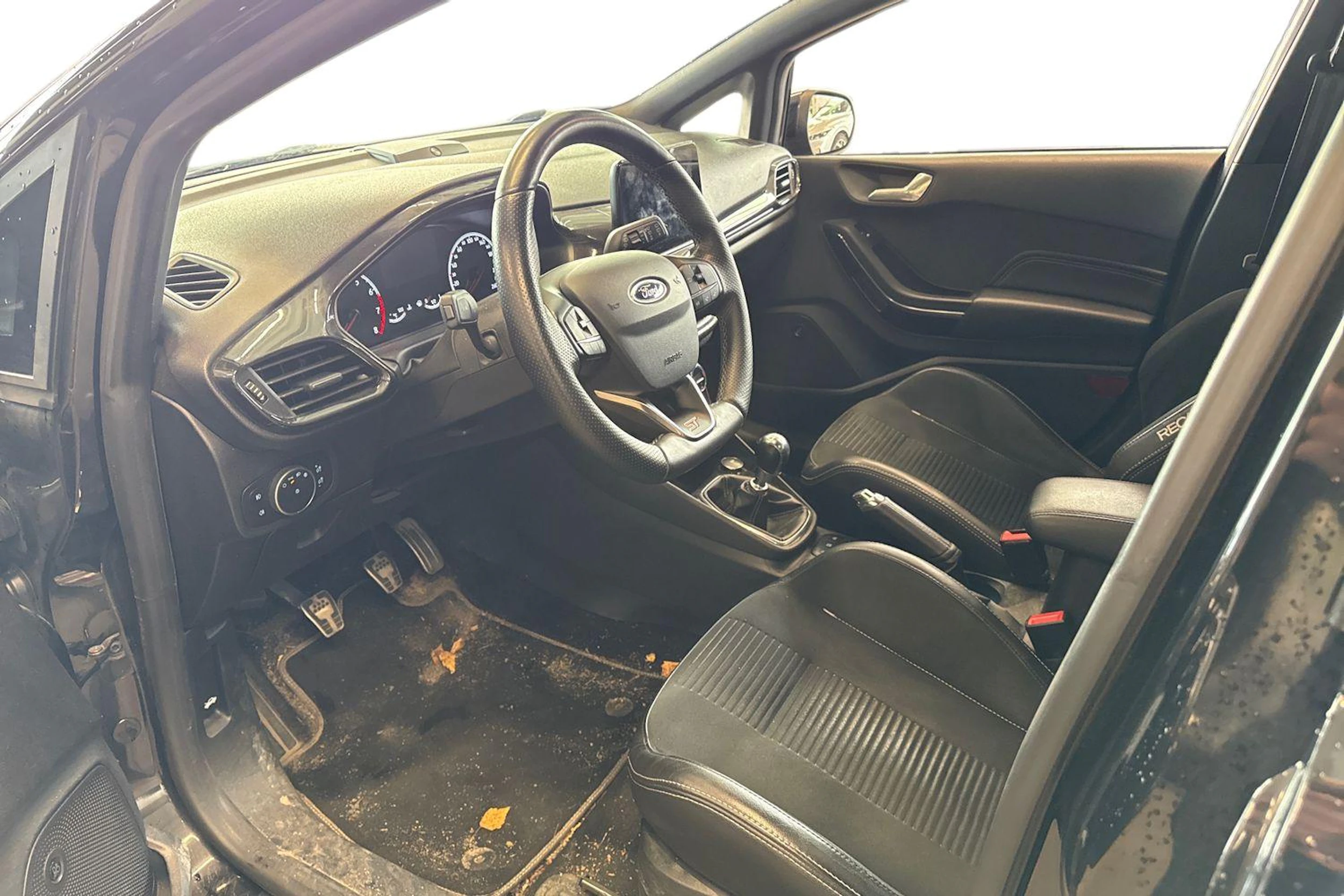 Musta Ford FIESTA 2019 kuva 3.