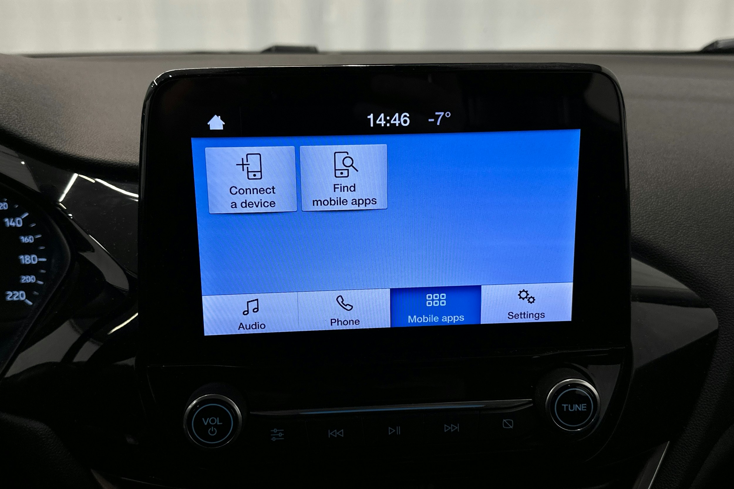 met. harmaa Ford Fiesta 2019 kuva 21.