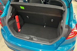 Sininen Ford Fiesta 2019 kuva 11.