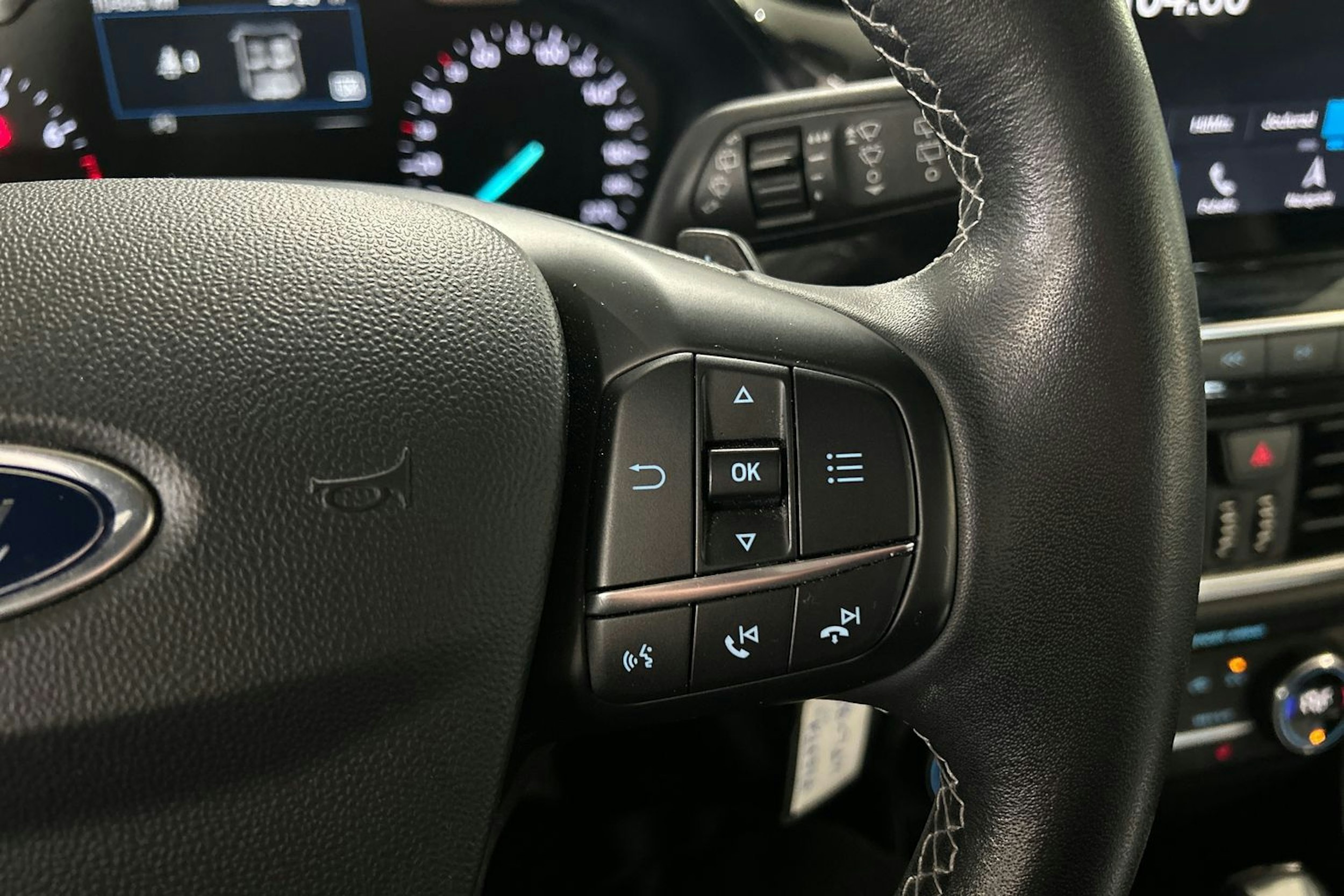 met. harmaa Ford Fiesta 2019 kuva 15.