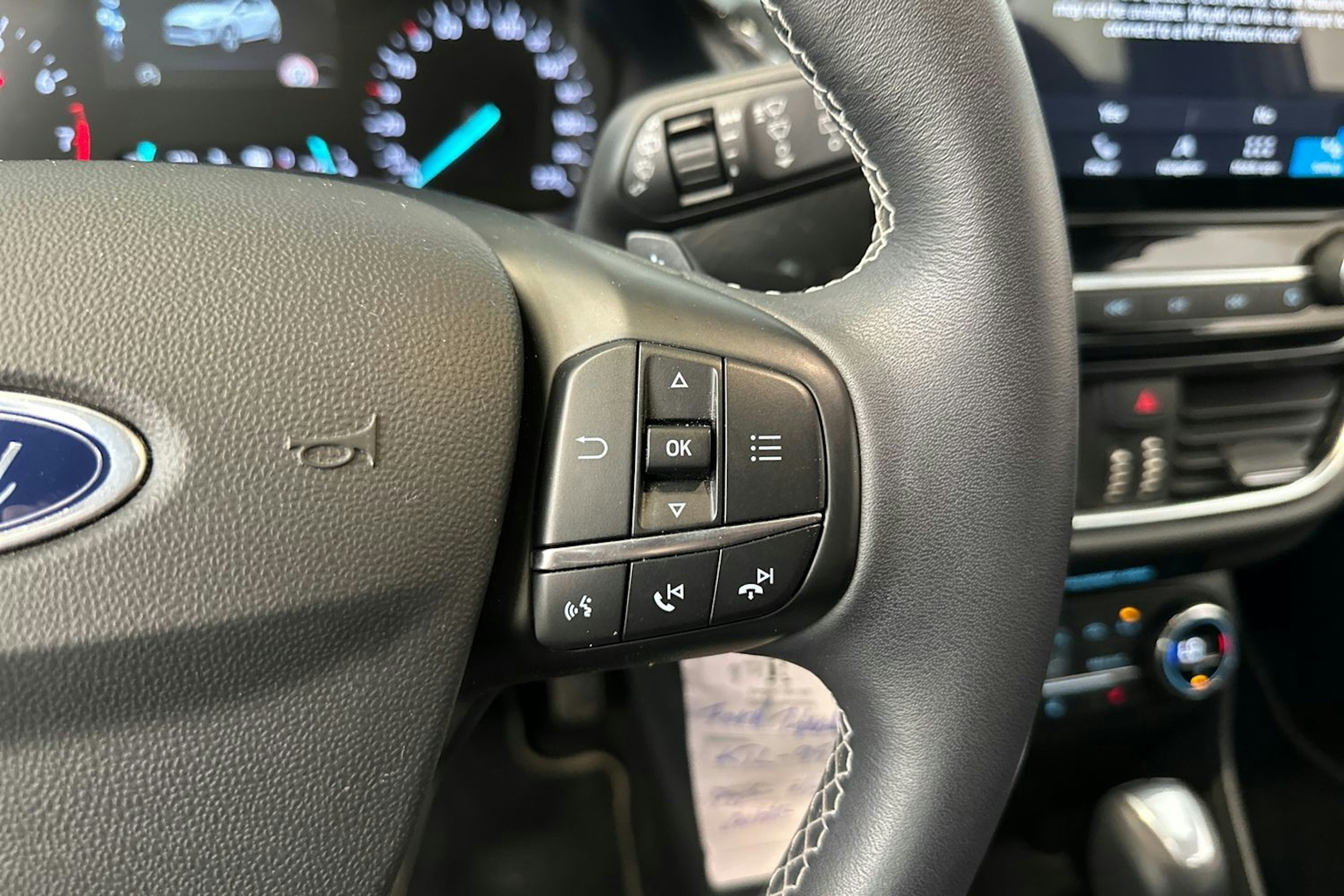 Harmaa Ford FIESTA 2019 kuva 19.