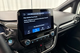 valkoinen Ford Fiesta 2019 kuva 22.